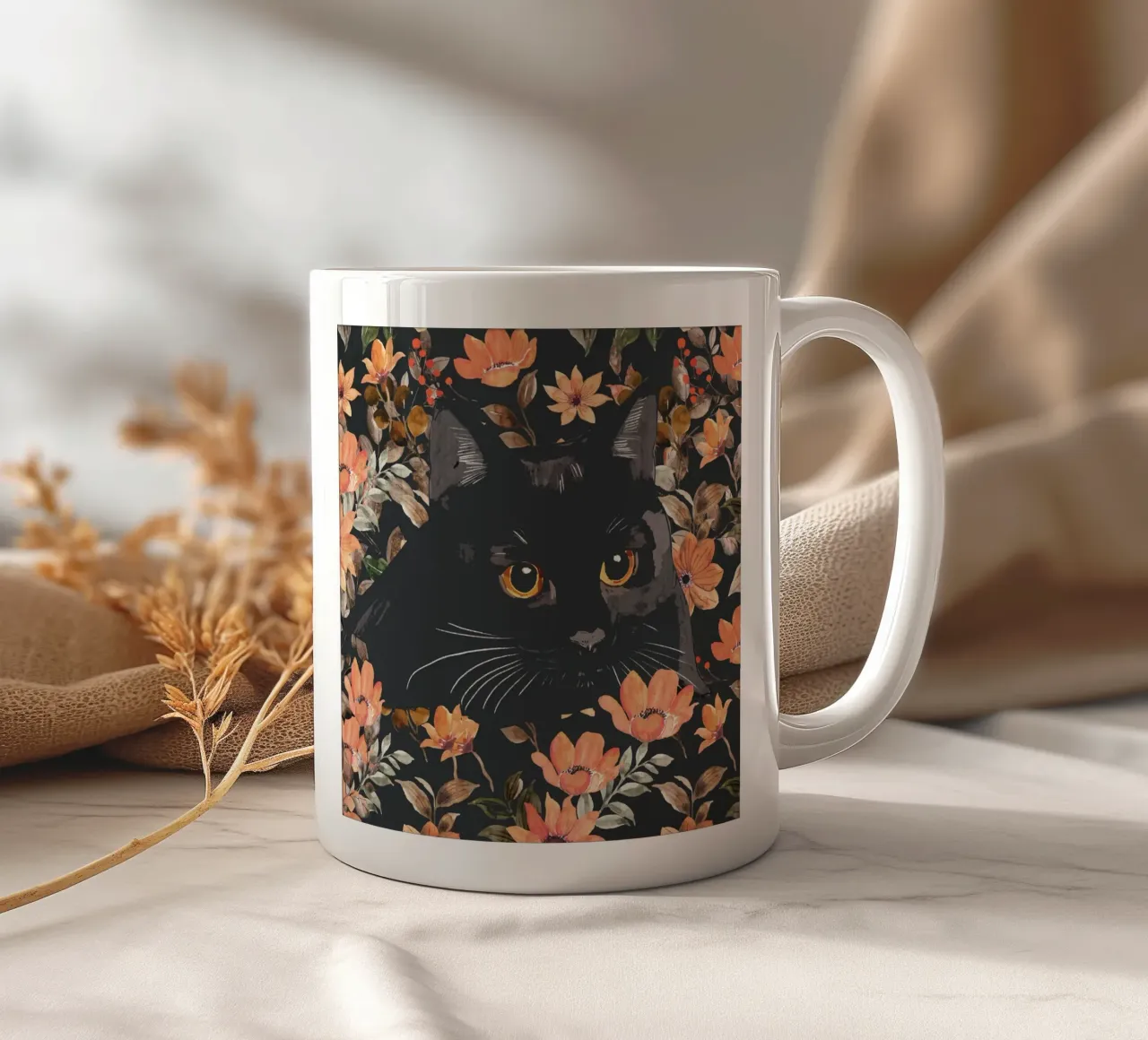Gatto nero floreale tazza in ceramica da ThingDesign