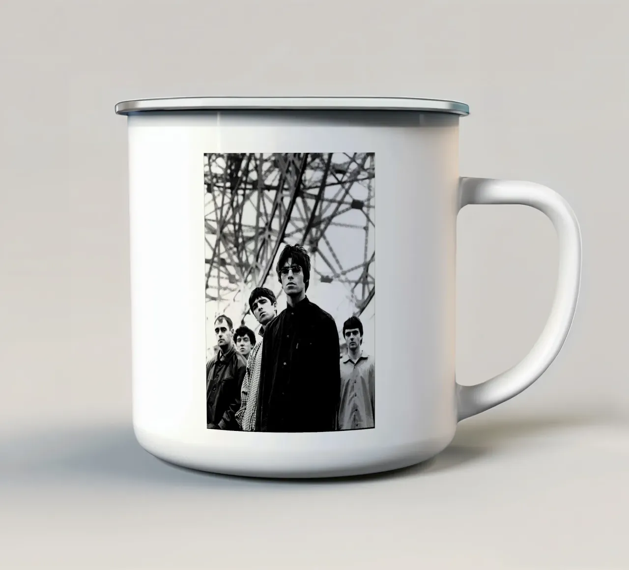 gruppo oasis tazza in smalto da vanhesling