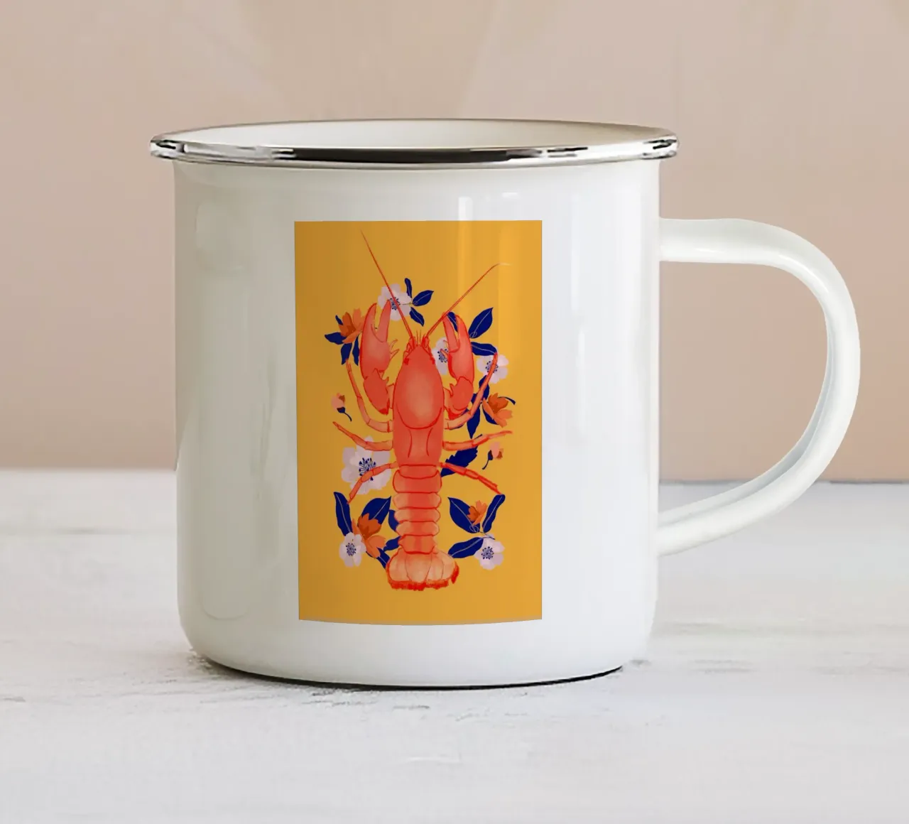 Aragosta con fiori tazza in smalto da ThingDesign