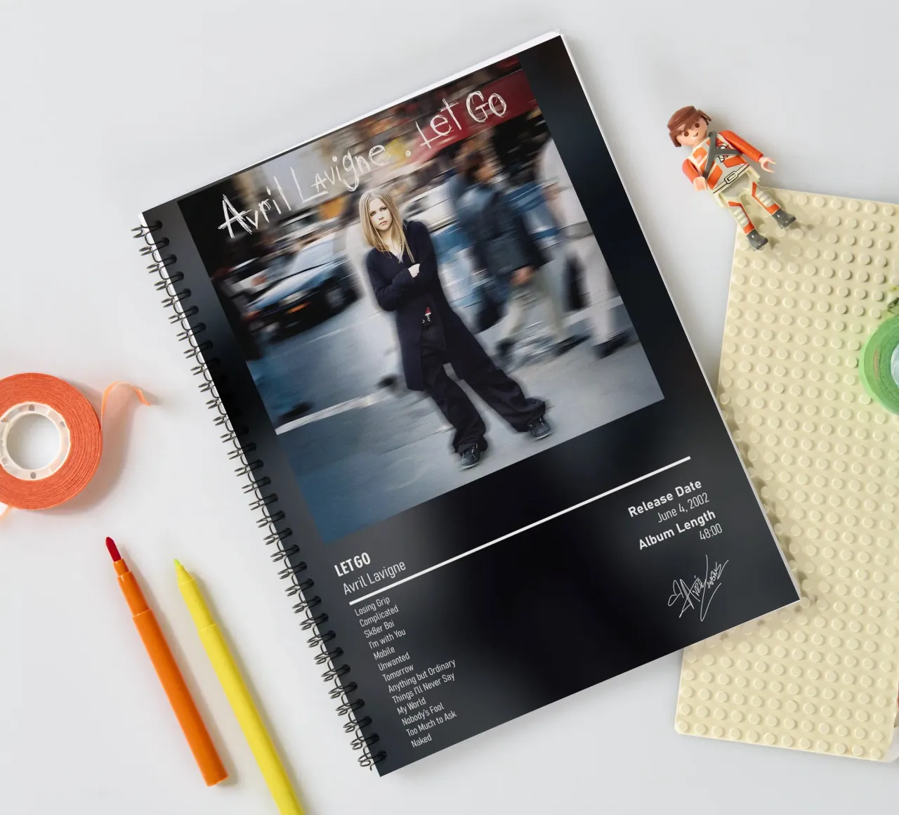 Let Go (2002) của Avril Lavigne spiral notebook by DGUnder