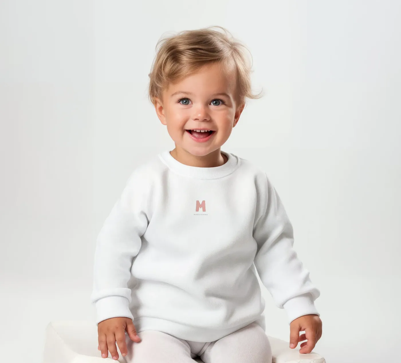 Solid Letters sweat pour bébé de Kartenliebe