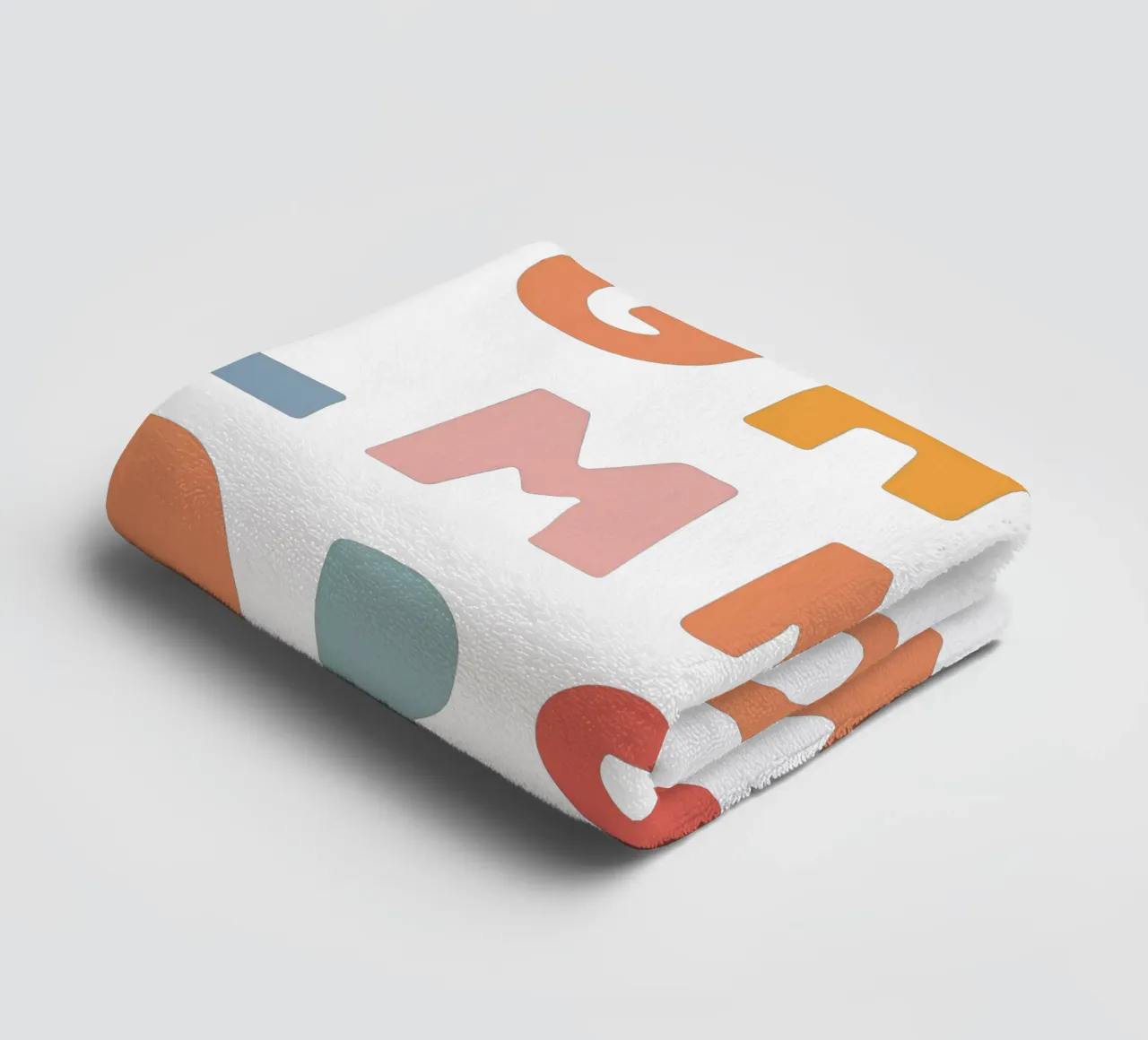 Solid Letters badhanddoek van Kartenliebe