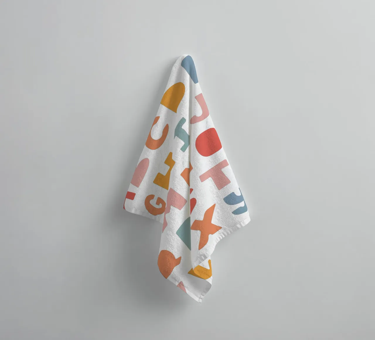 Solid Letters badhanddoek van Kartenliebe