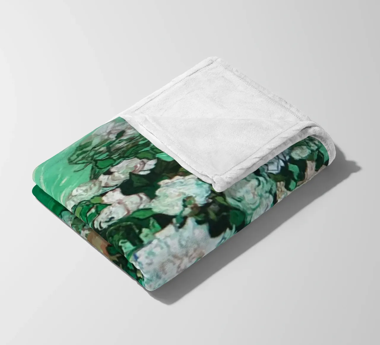 vaso di fiori rose bianche coperta in pile da cloud shop
