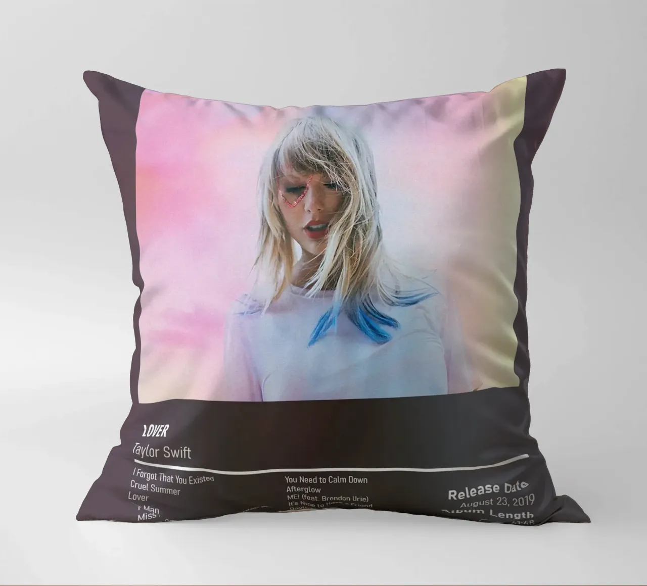 Lover (2019) by Taylor Swift cuscino da DGUnder