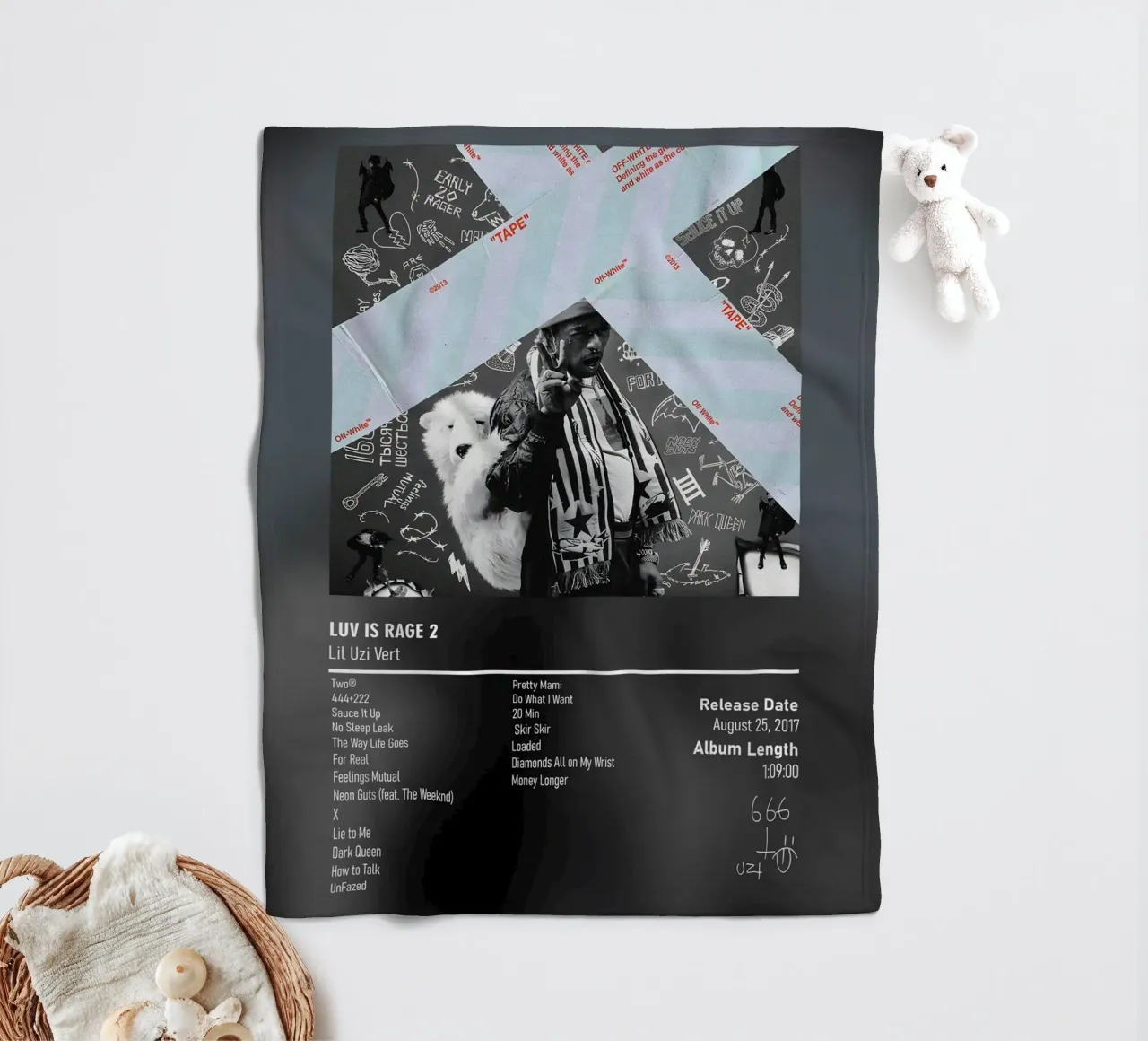 Luv Is Rage 2 (2017) by Lil Uzi Vert coperta in pile da DGUnder