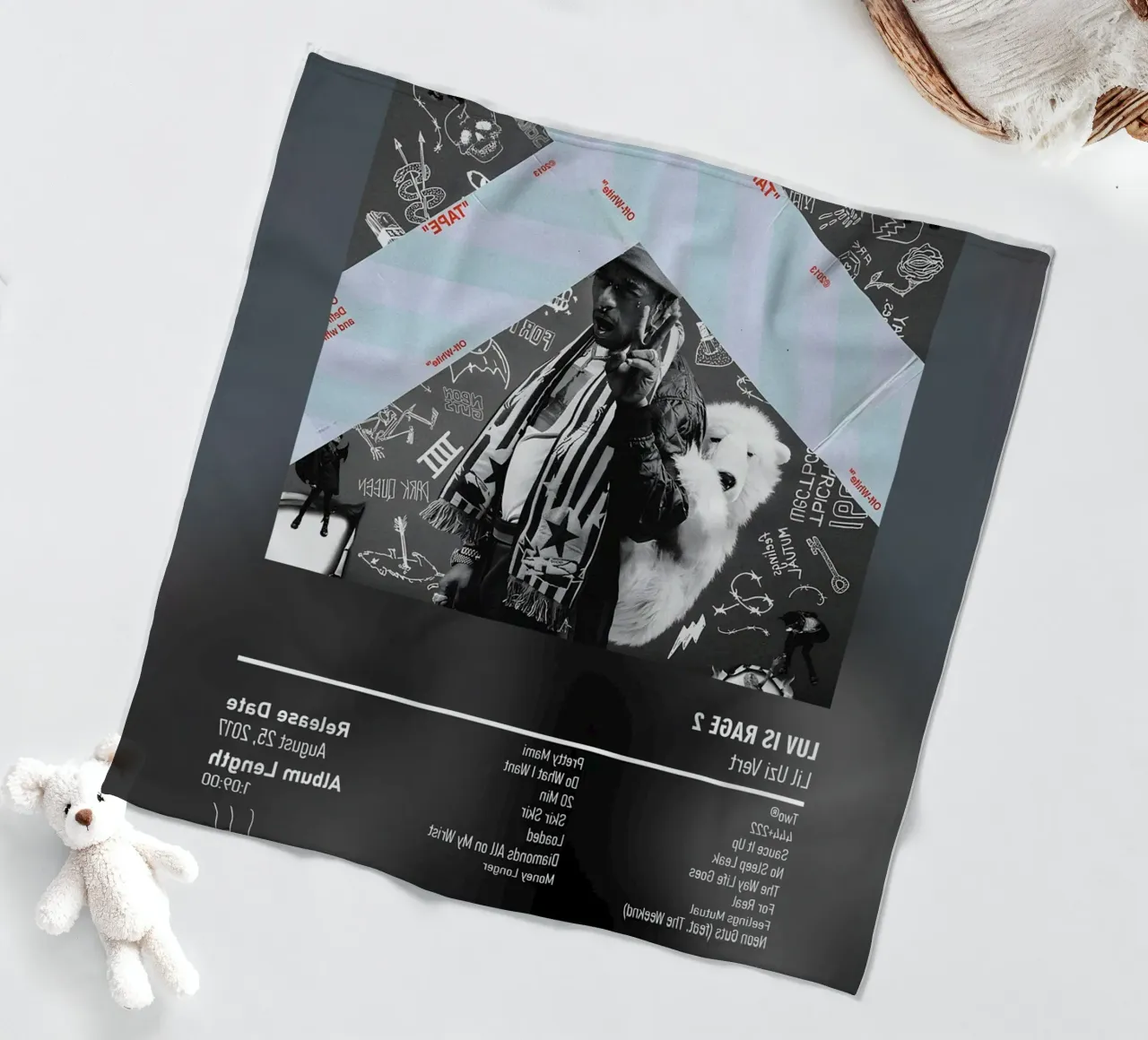 Luv Is Rage 2 (2017) by Lil Uzi Vert coperta in pile da DGUnder