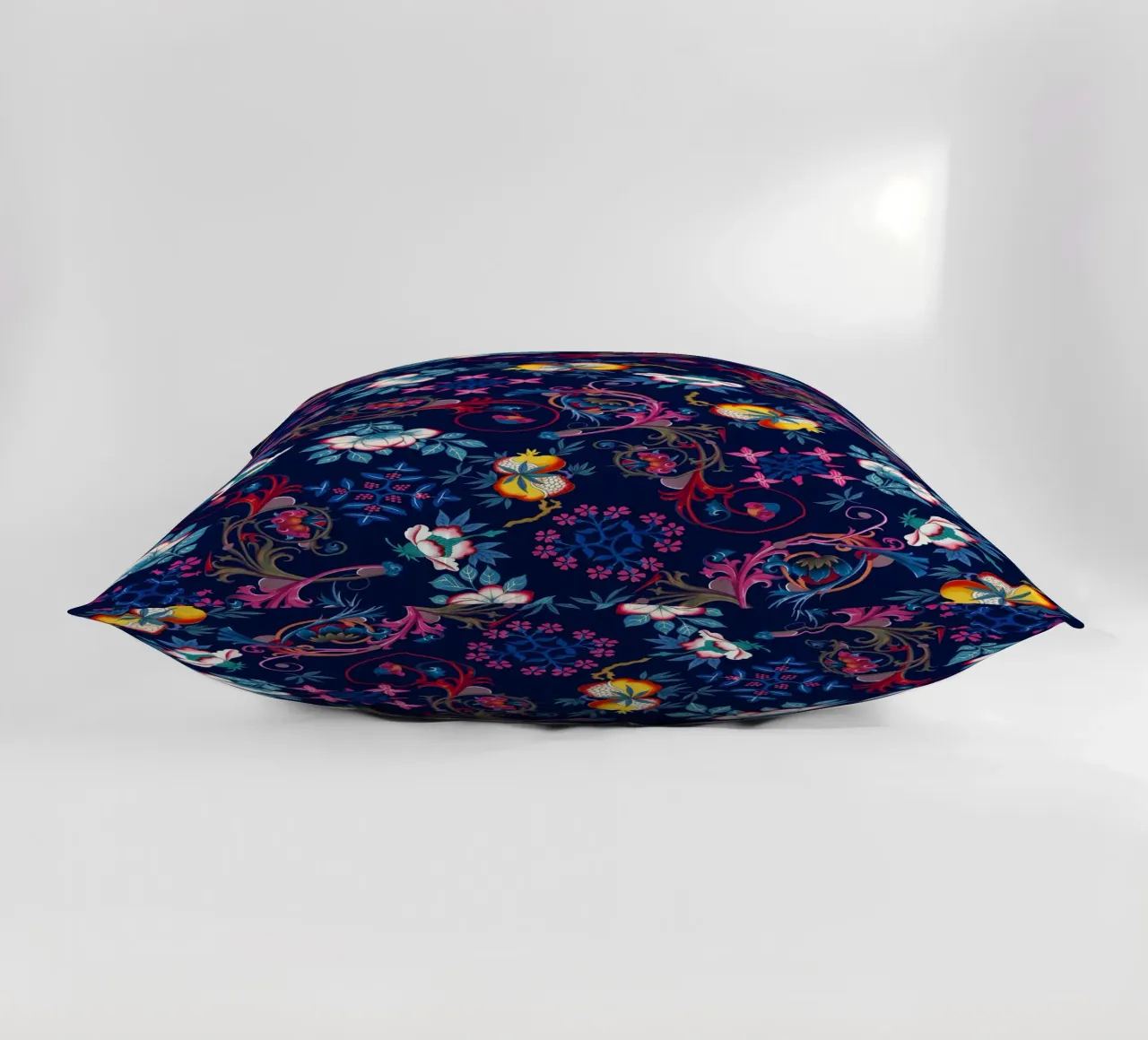 Victorian Midnight cuscino da burcukorkmazyurek