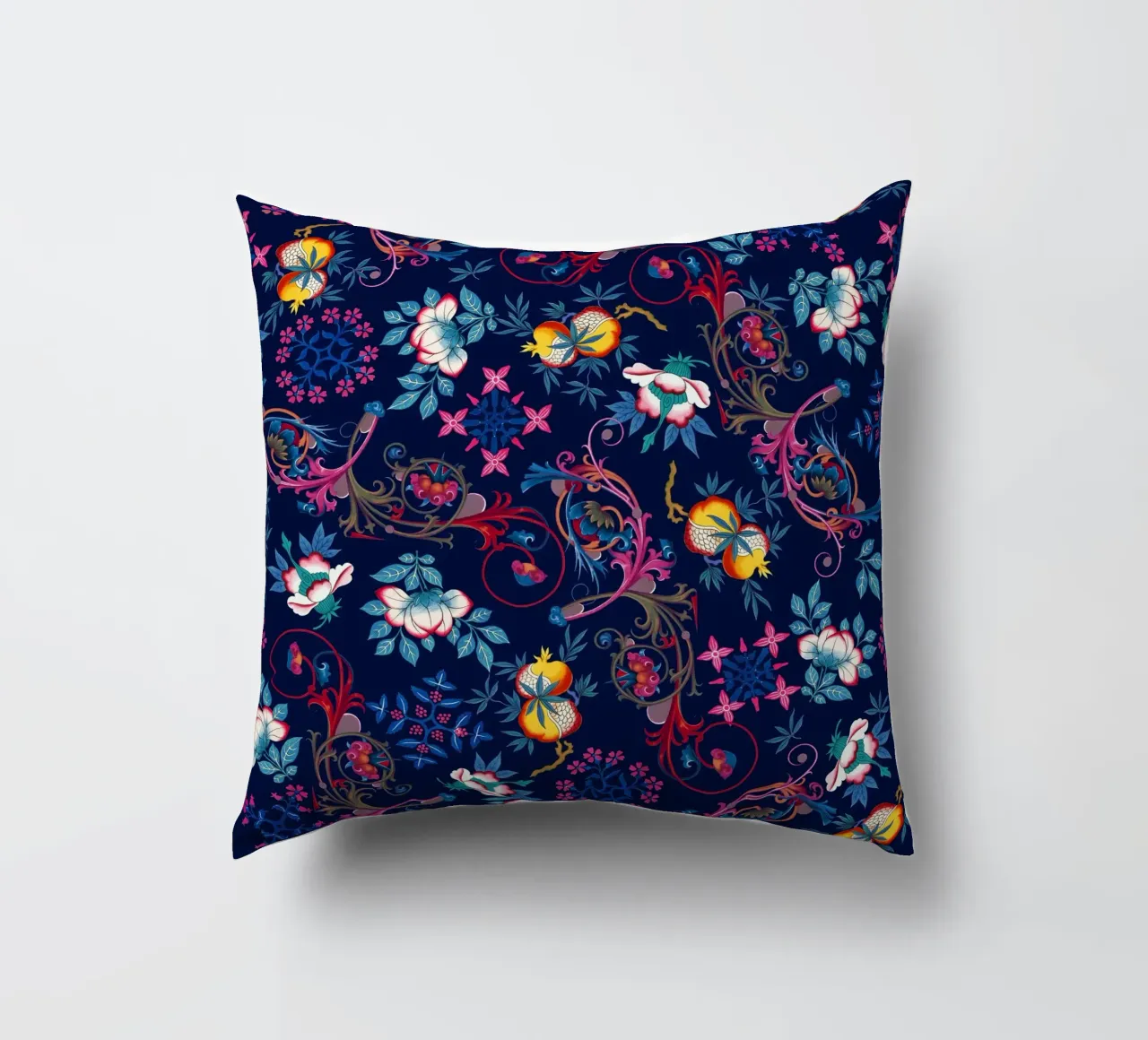 Victorian Midnight cuscino da burcukorkmazyurek
