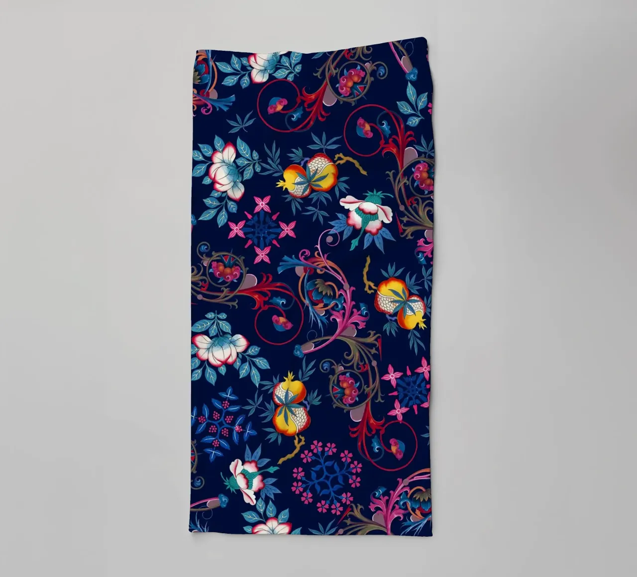 Victorian Midnight asciugamano da bagno da burcukorkmazyurek