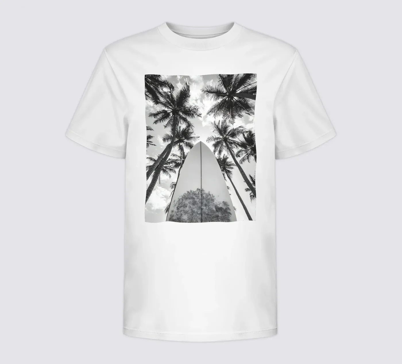 Surf! kids t-shirt by Mononoir