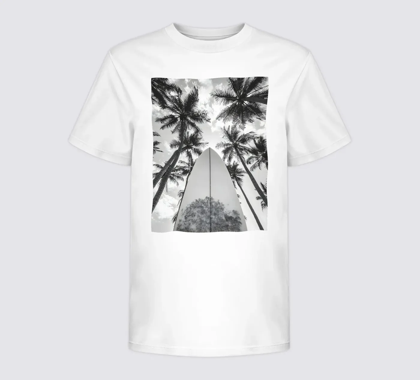 Surf! kids t-shirt by Mononoir