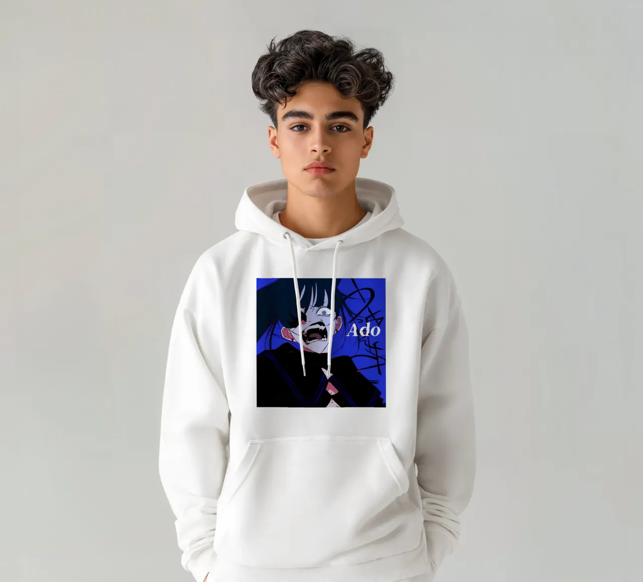 Ado Useewa felpa con cappuccio da ManondeShop