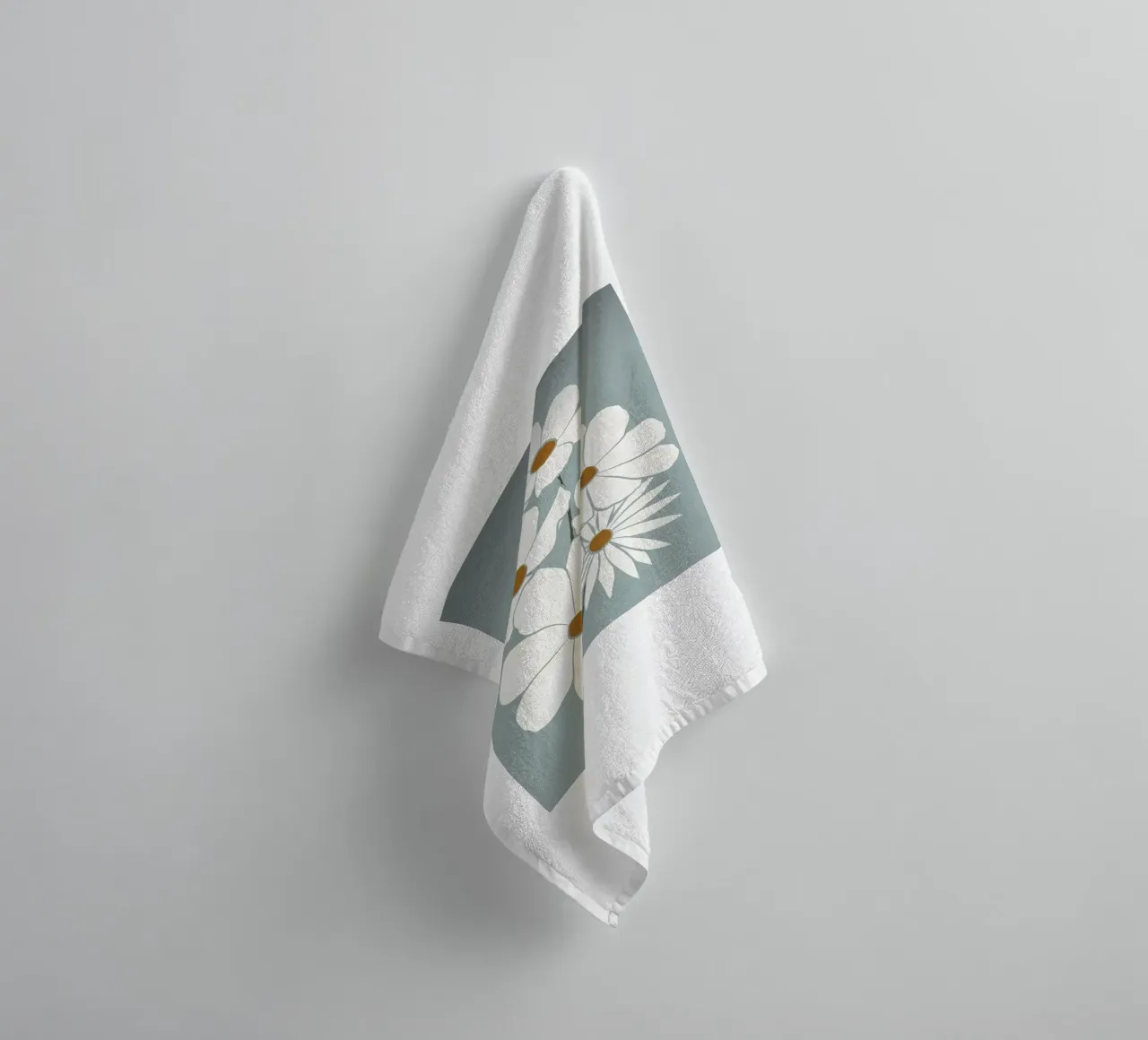 Fiori bianchi asciugamano da bagno da Larry