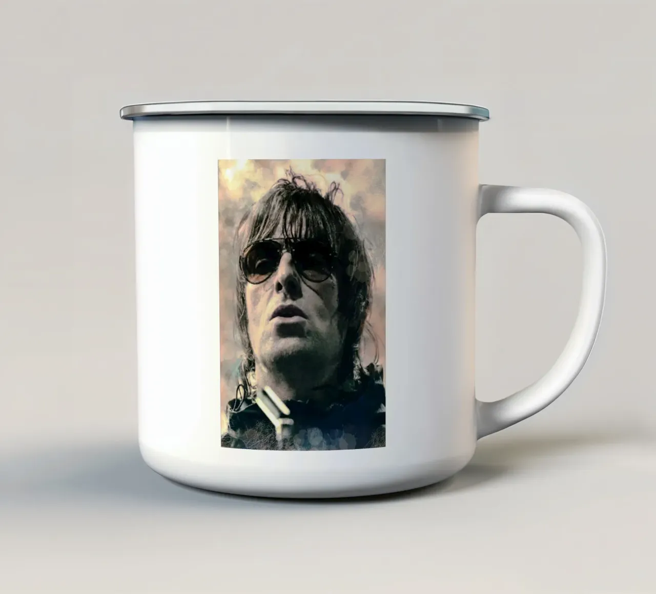 Liam Gallagher portrait tazza in smalto da Lembayung art