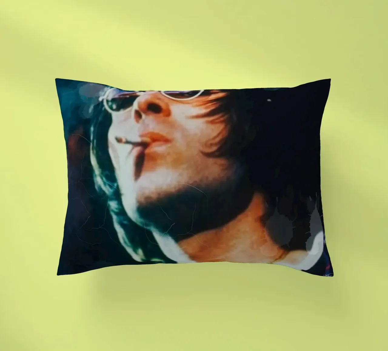 Liam Gallagher cuscino da Lembayung art