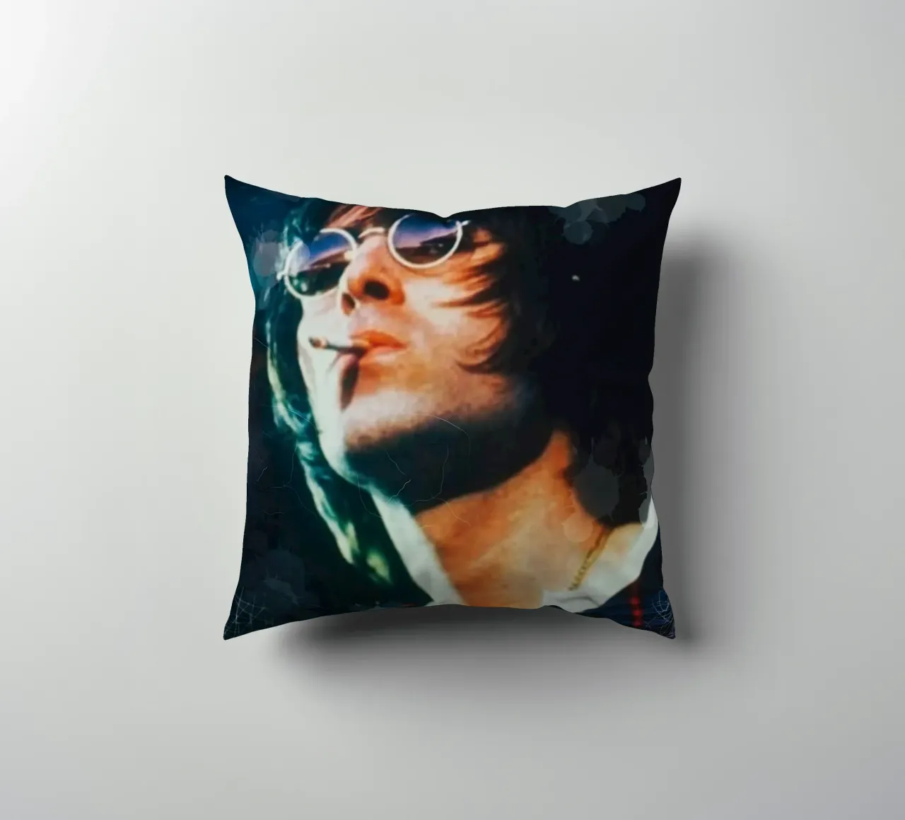Liam Gallagher cuscino da Lembayung art