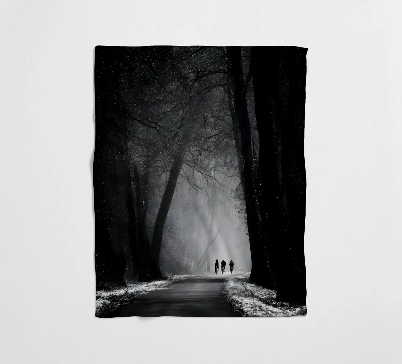 The Cyclists coperta in pile da Mononoir