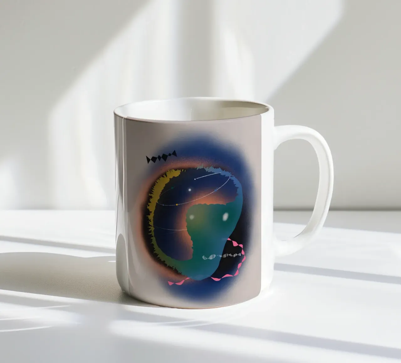 Composizione cosmica 02 tazza in ceramica da Little Dean
