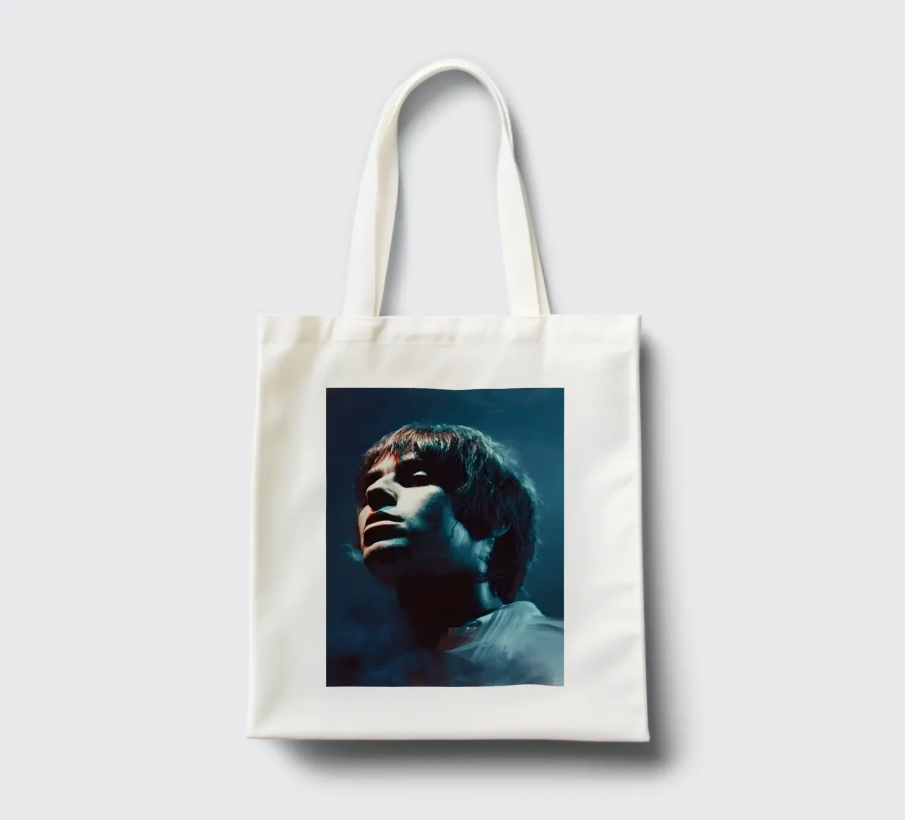 Liam Gallagher (2) tote bag by Lembayung art