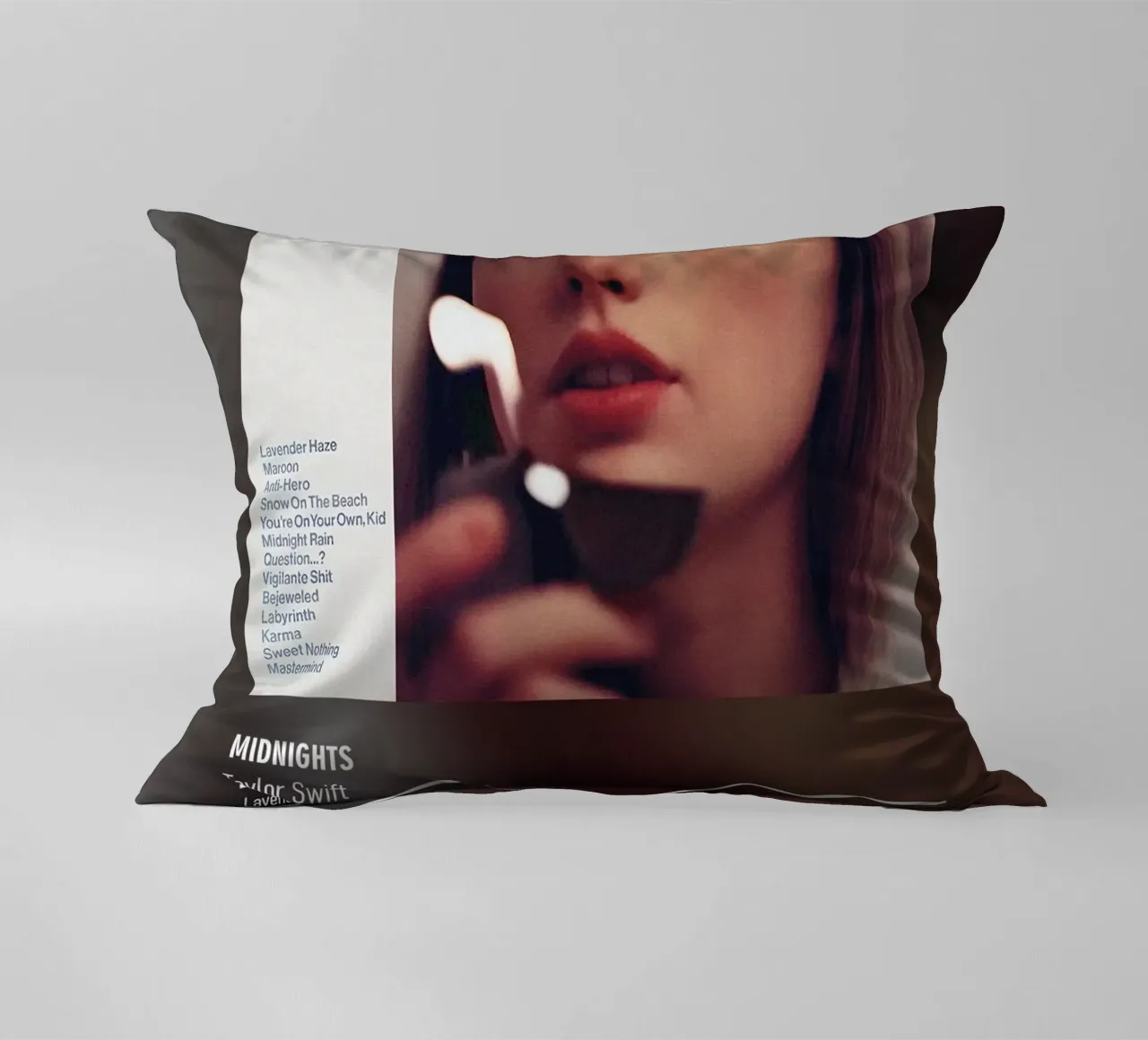 Midnights (2022) by Taylor Swift cuscino da DGUnder