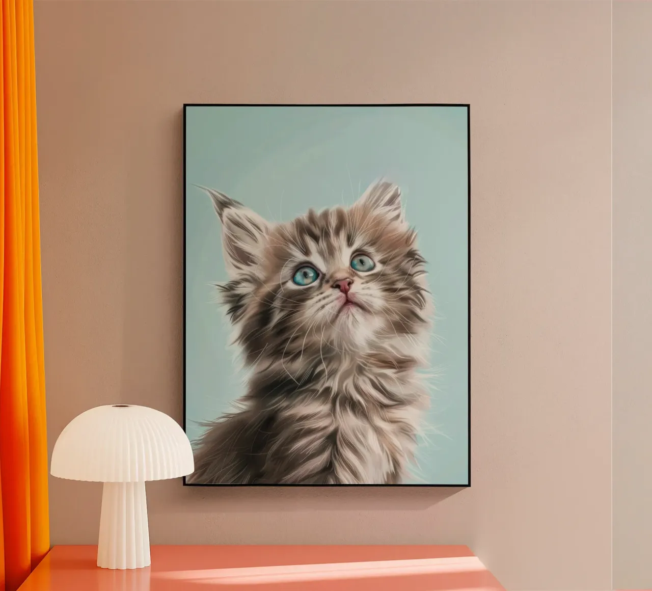 Entzückendes flauschiges Kätzchen, das mit auffallend blauen Augen nach oben blickt Acryl-Glas von DesignDoodle