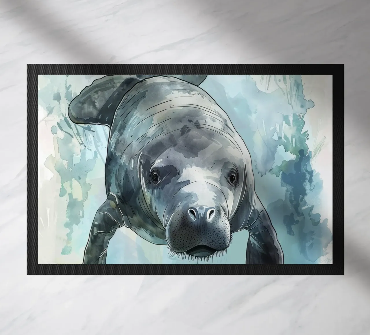 Lamantino che nuota graziosamente sott'acqua in un ambiente acquatico naturale zerbino da DesignDoodle