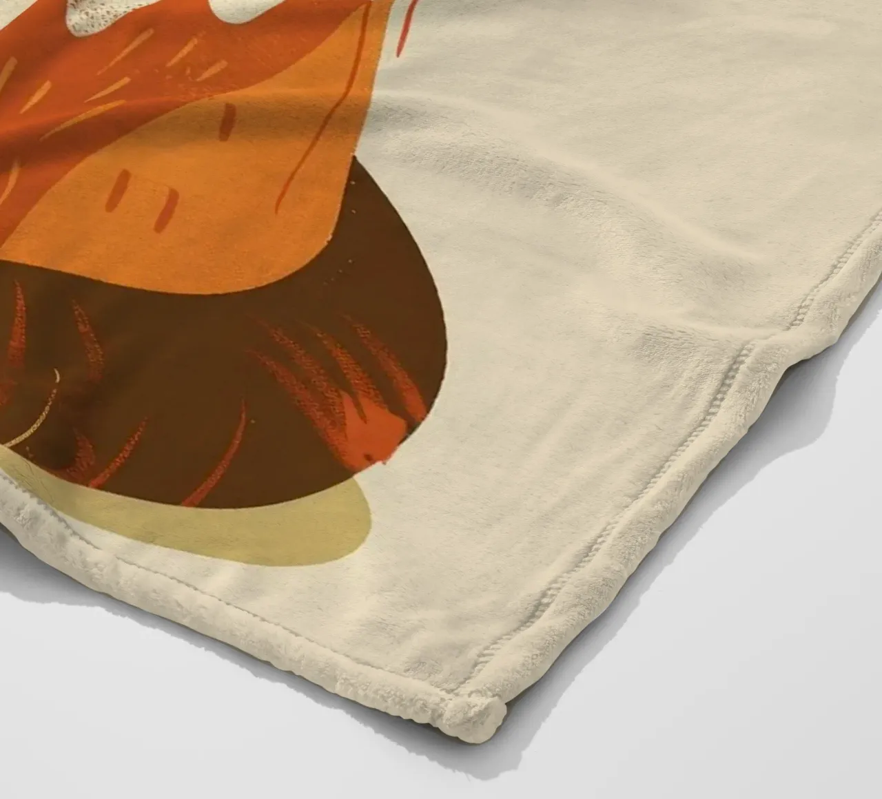 Simpatico gatto arancione con un'espressione allegra, occhi chiusi coperta in pile da DesignDoodle