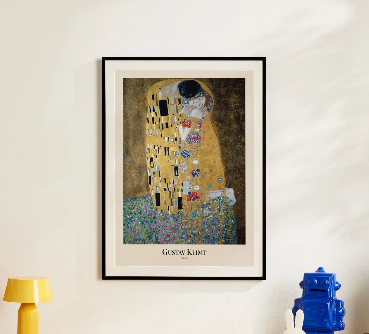 Gustav Klimt - Poster del bacio poster con telaio in legno da Show Art