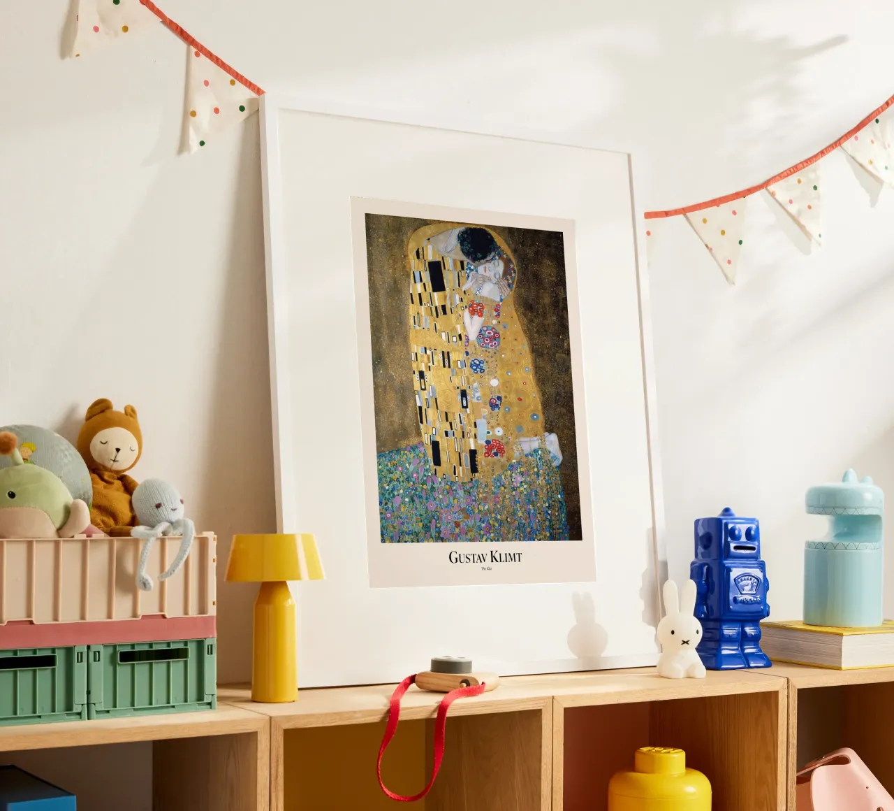 Gustav Klimt - Poster del bacio poster con telaio in legno da Show Art