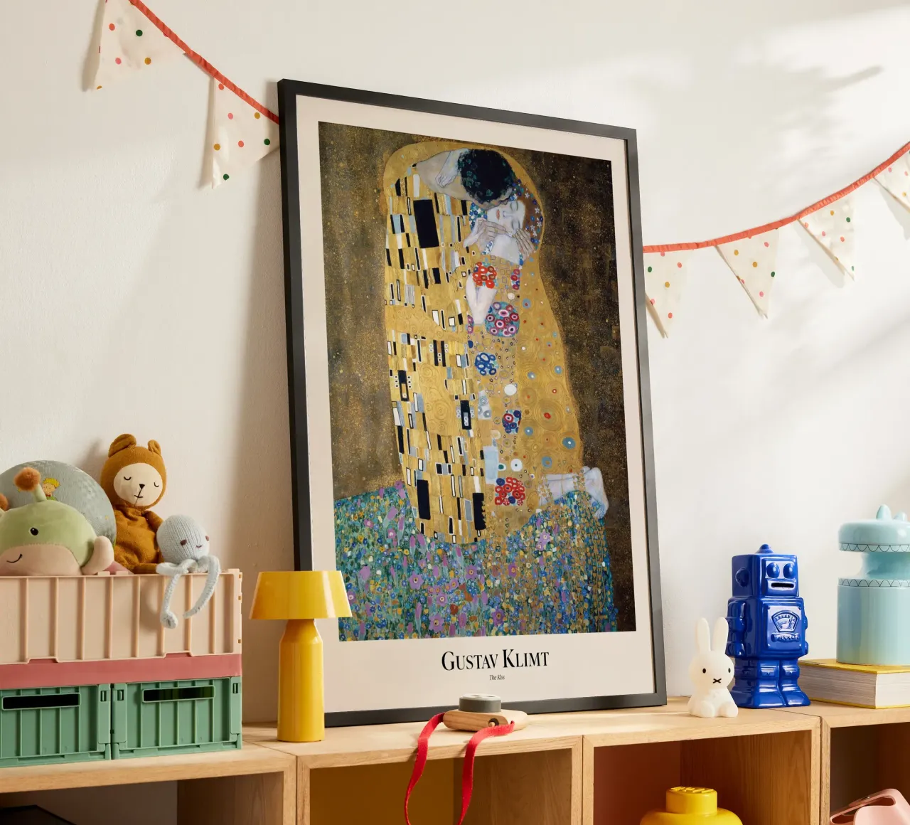 Gustav Klimt - Poster del bacio poster con telaio in legno da Show Art
