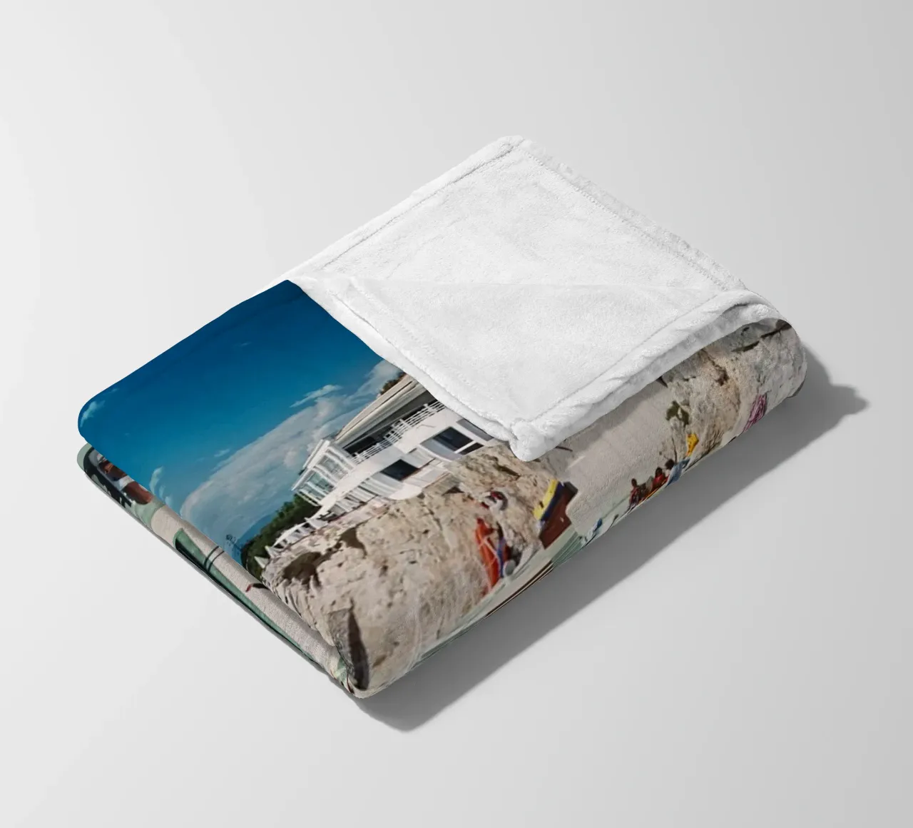 Slim Aarons Hotel Dup Cap coperta in pile da Mrs.Pamela