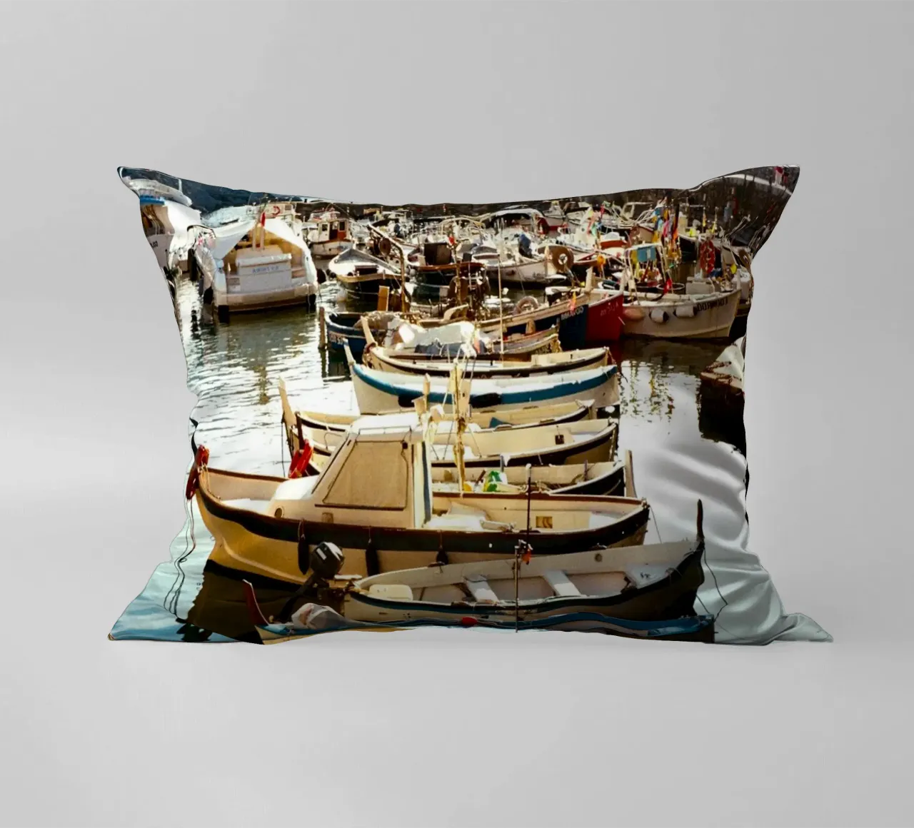 barche porto cuscino da Earthly Visions