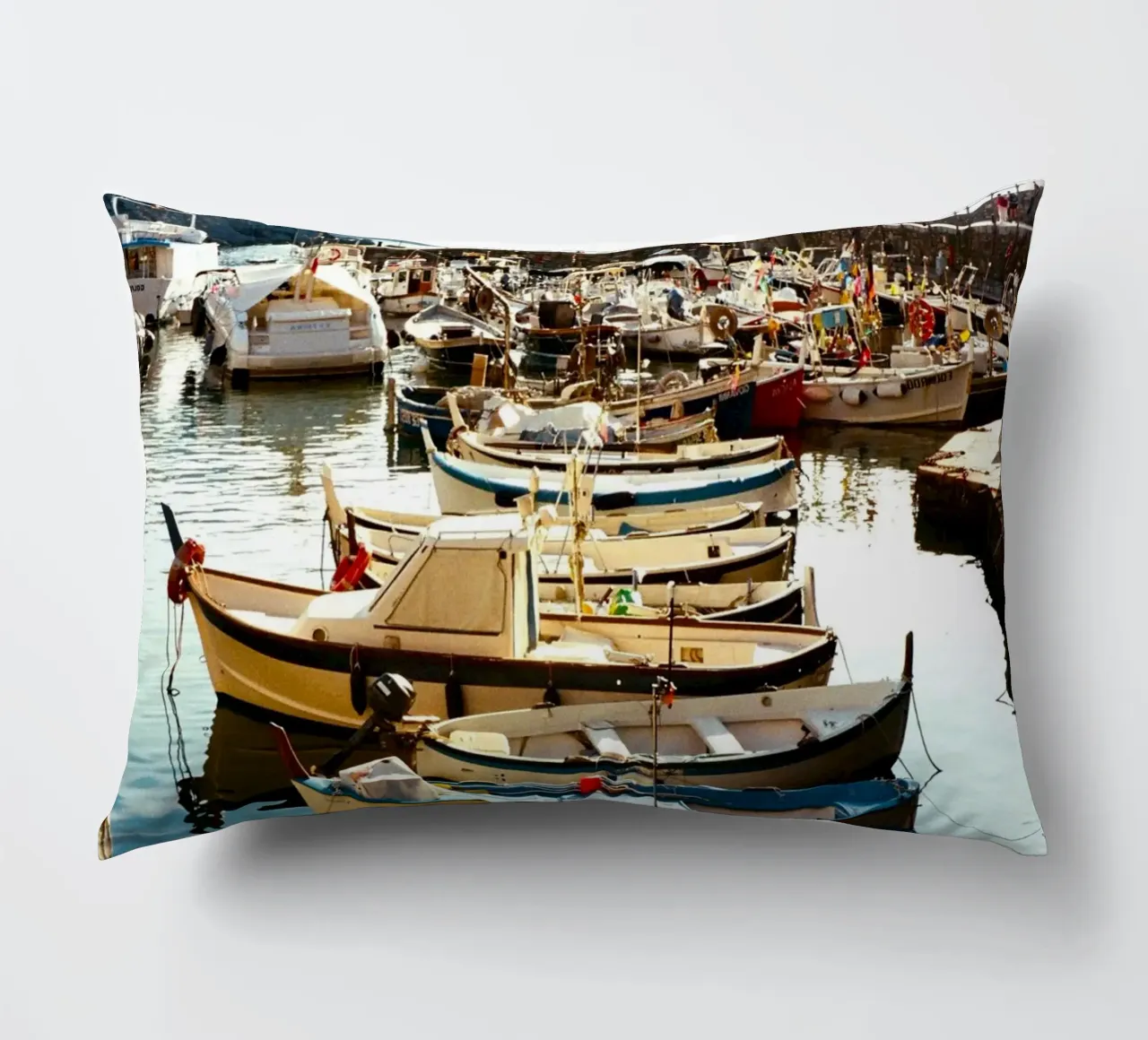 barche porto cuscino da Earthly Visions
