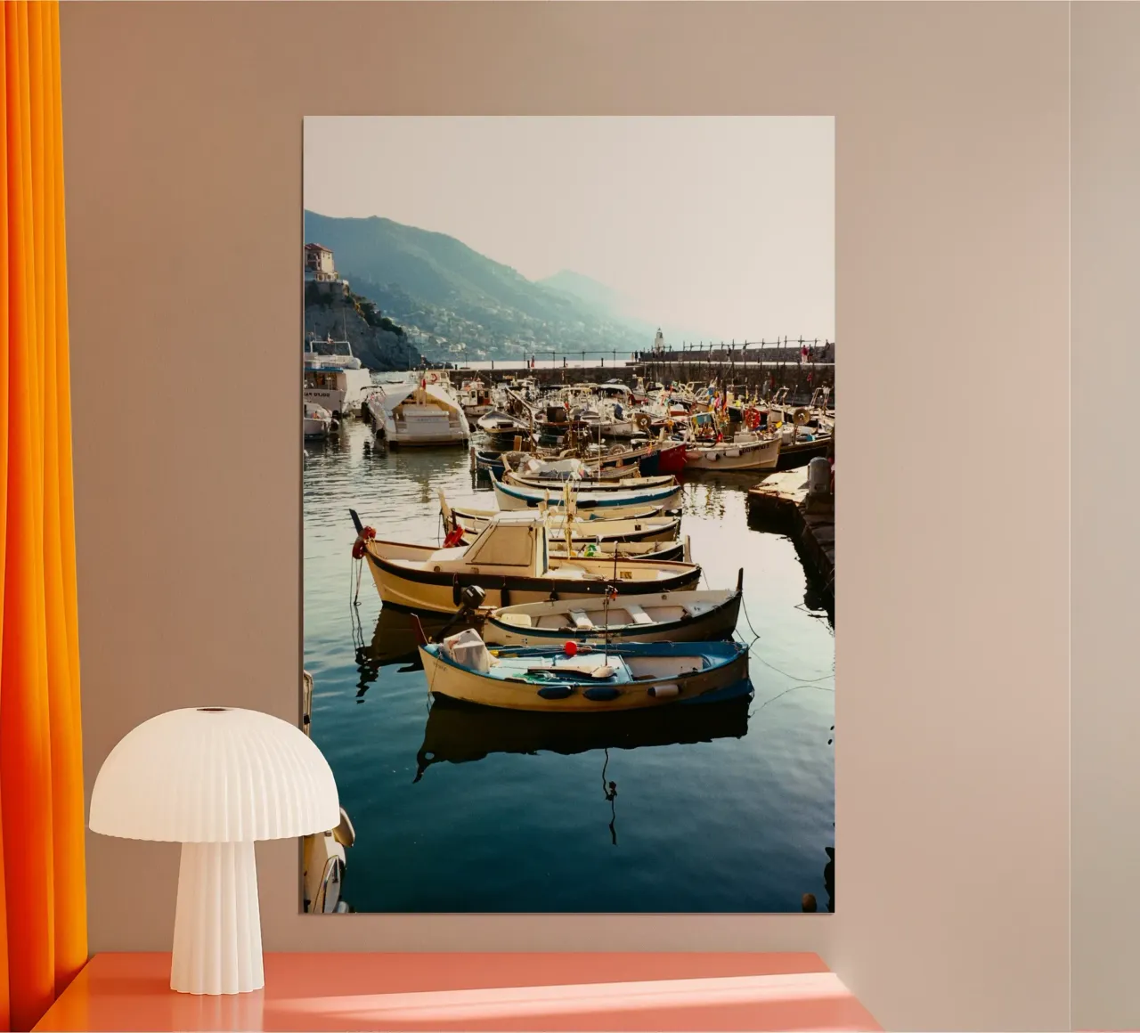 barche porto poster con telaio in plastica da Earthly Visions