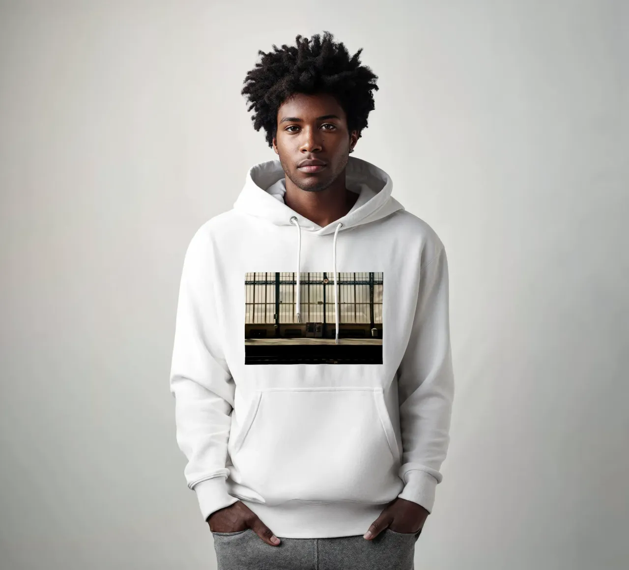 distributore automatico della stazione ferroviaria felpa con cappuccio da Earthly Visions