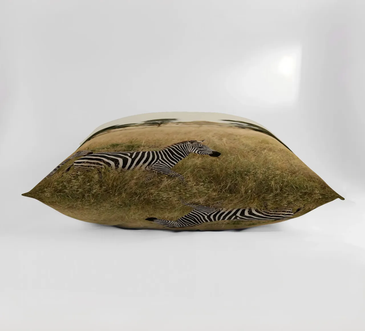 zebre nella savana cuscino da Earthly Visions