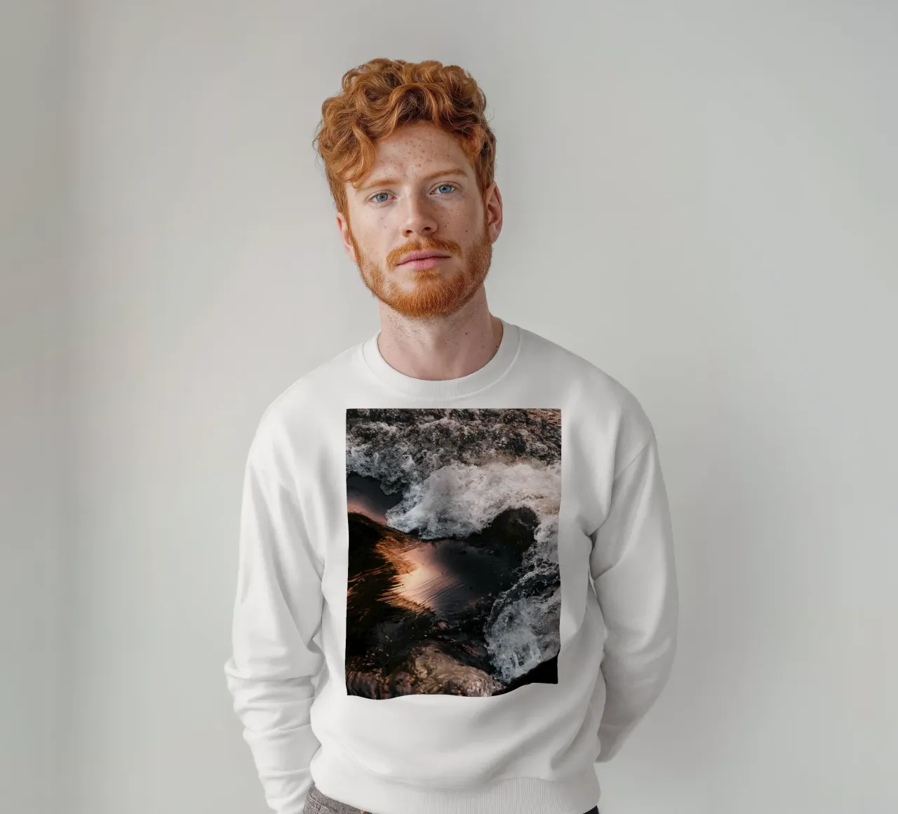 Wasserwellen Sweatshirt von Earthly Visions