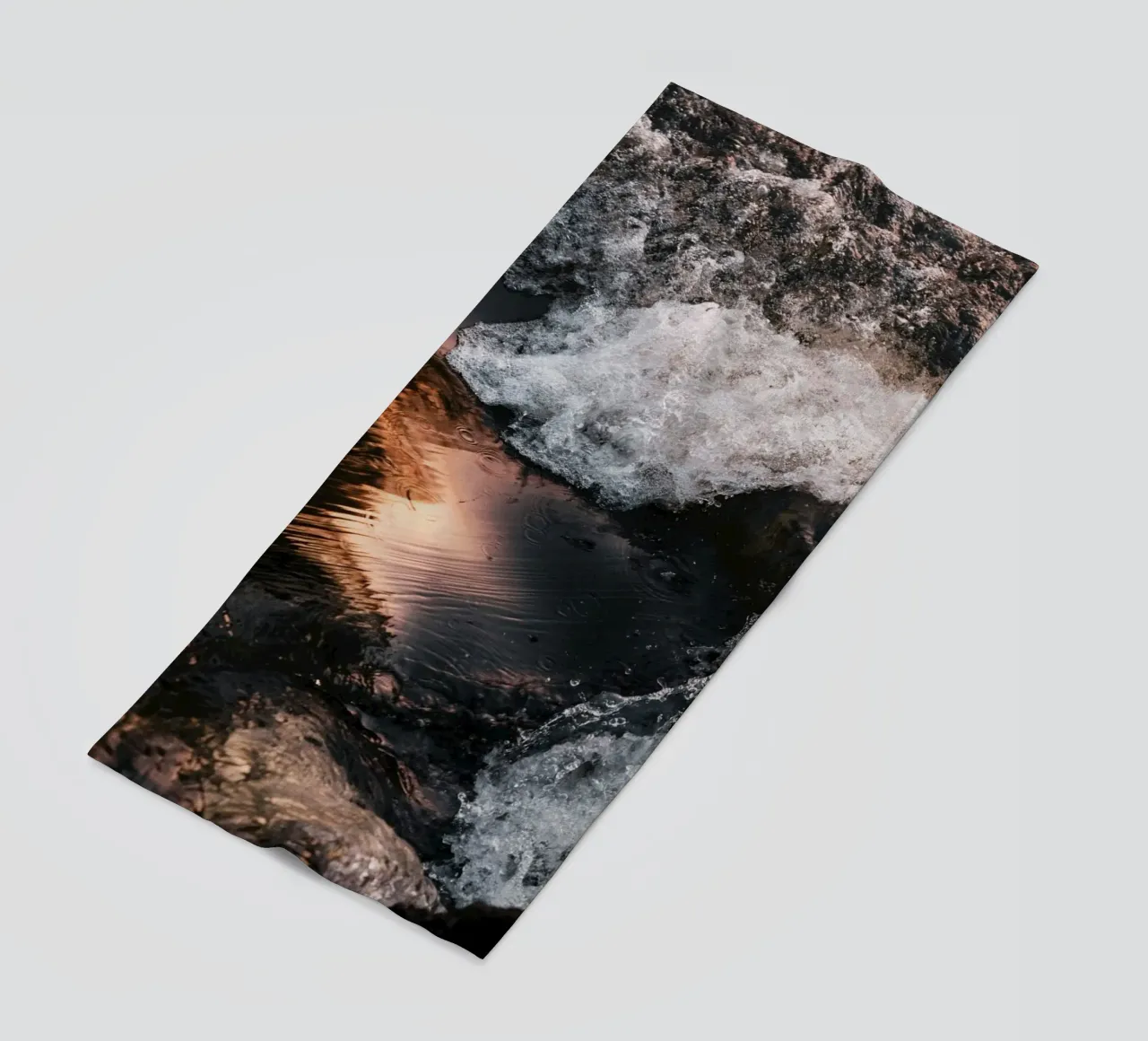 onde d'acqua telo mare da Earthly Visions