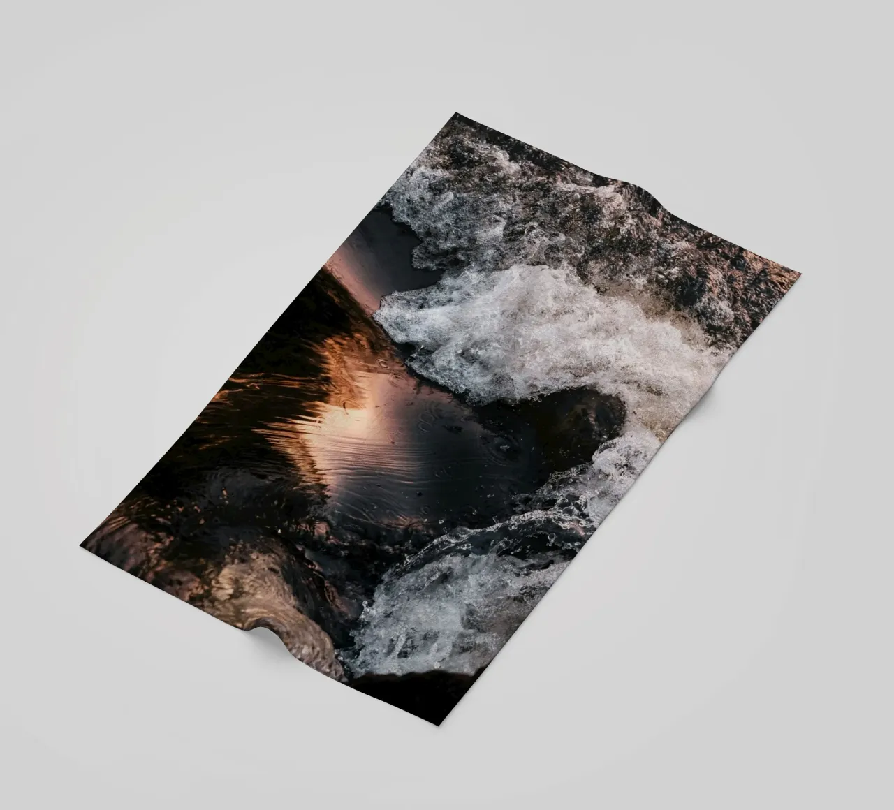 onde d'acqua telo mare da Earthly Visions