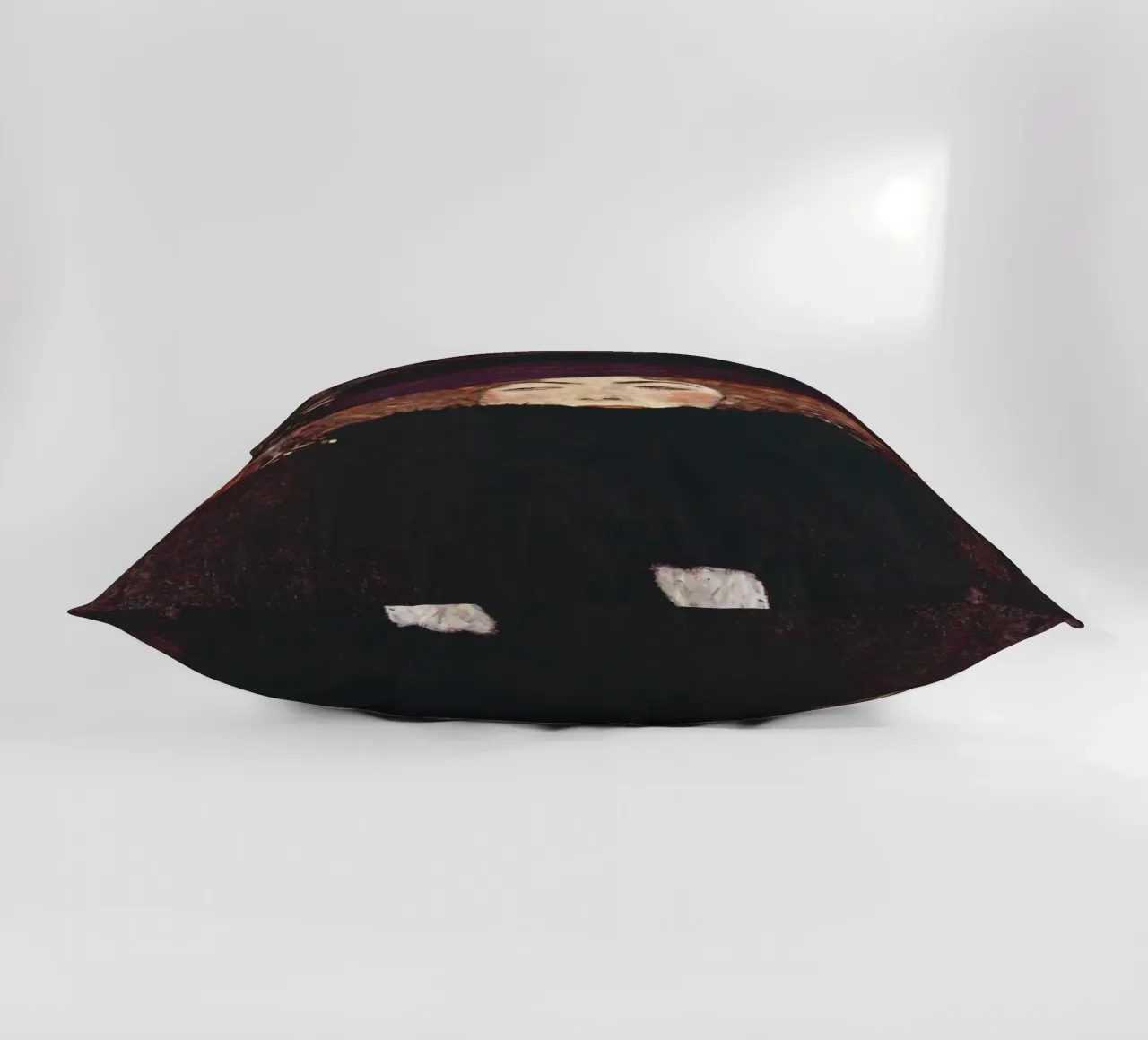Signora con cappello di pelliccia e boa di Gustav Klimt cuscino da Art History
