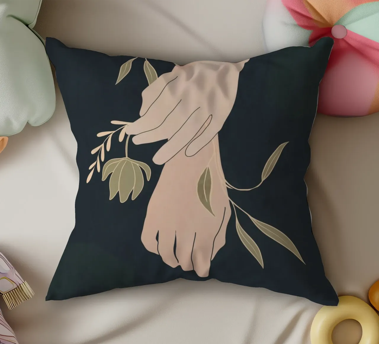 Mano in fiore 2 cuscino da LeaDArt