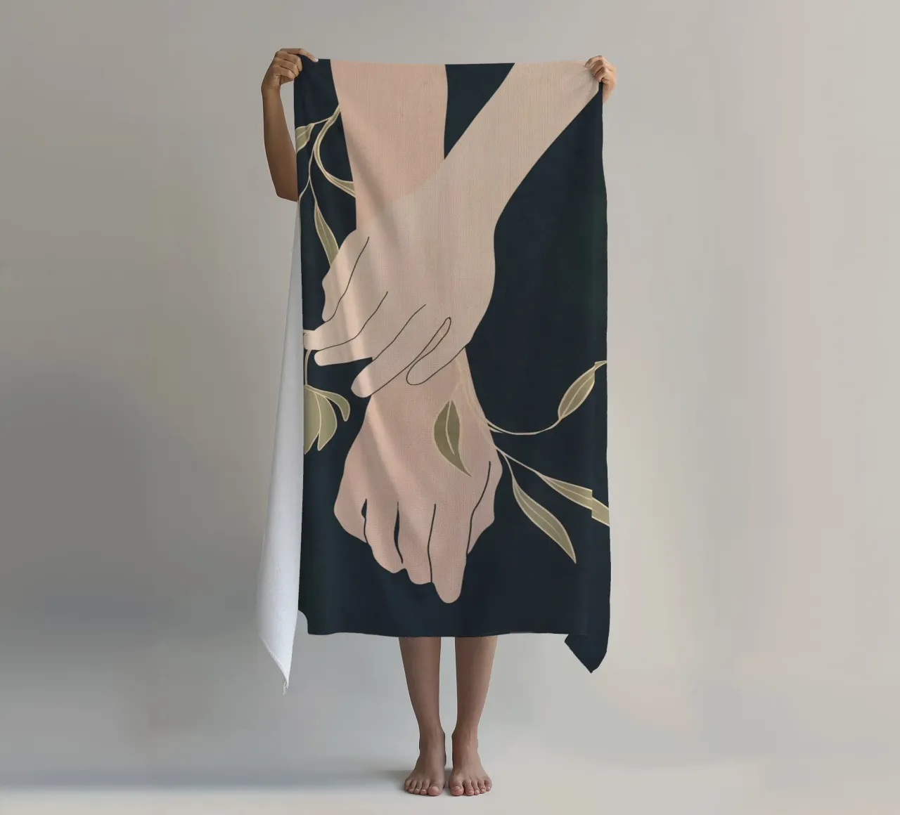 Mano in fiore 2 telo mare da LeaDArt