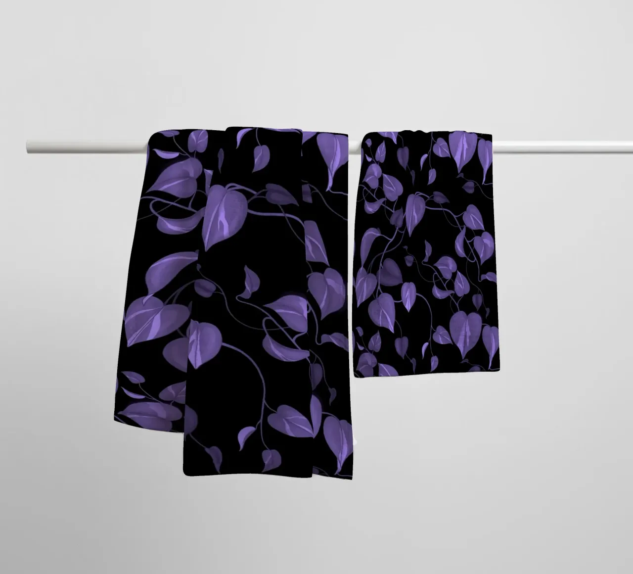Philodendron Purple towel by Vivi Nicolin