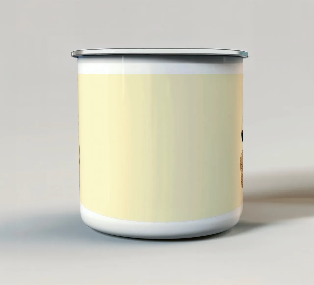 Picnic con pane, formaggio e vino tazza in smalto da Curious Canvas