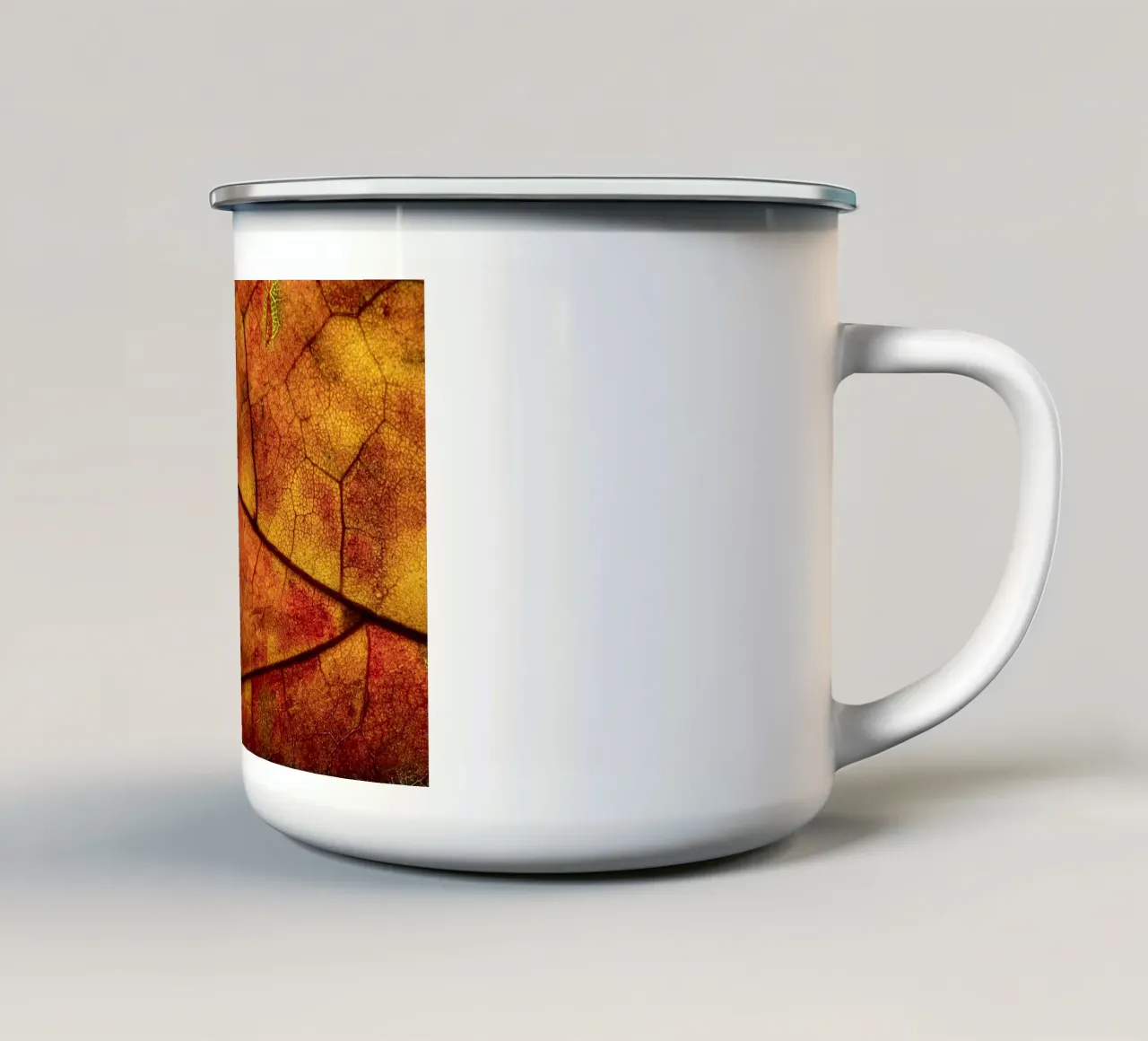 Herbstblatt mit lebendigem Farbverlauf und Aderstruktur tazza in smalto da Bilderwelt - Kunst für die Wand