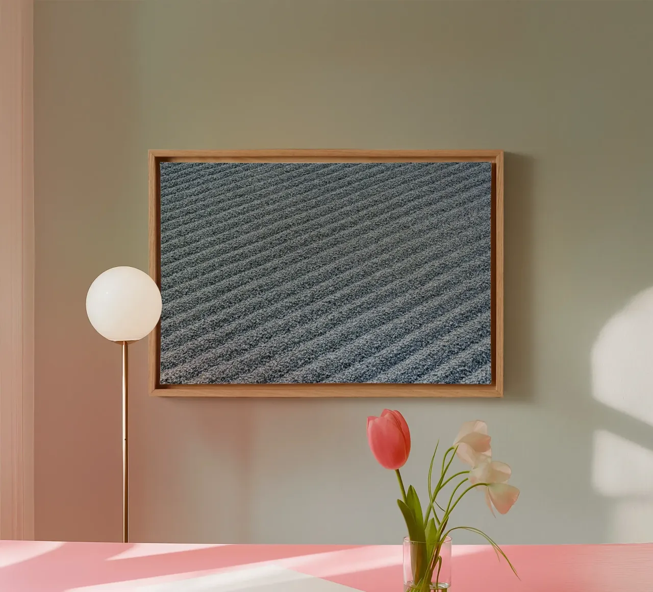Il disegno dei ciottoli nel giardino zen: linee di tranquillità tela con Cornice a cassetta da Bilderwelt - Kunst für die Wand