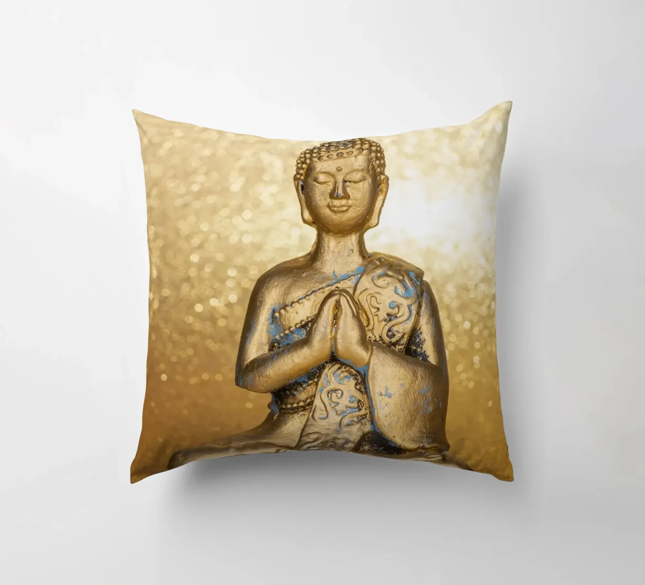 Buddha d'oro davanti a uno sfondo lucido cuscino da Bilderwelt - Kunst für die Wand