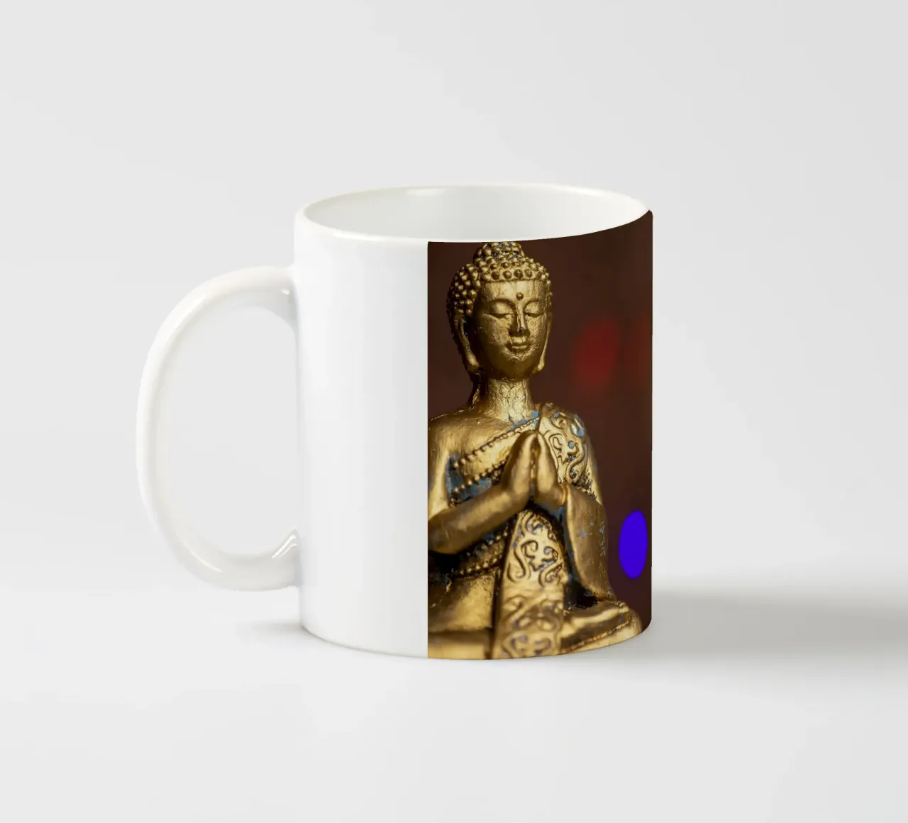 Buddha d'oro con giochi di luce colorati tazza in ceramica da Bilderwelt - Kunst für die Wand
