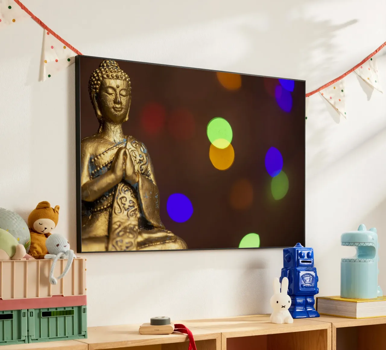Buddha d'oro con giochi di luce colorati alluminio dibond da Bilderwelt - Kunst für die Wand